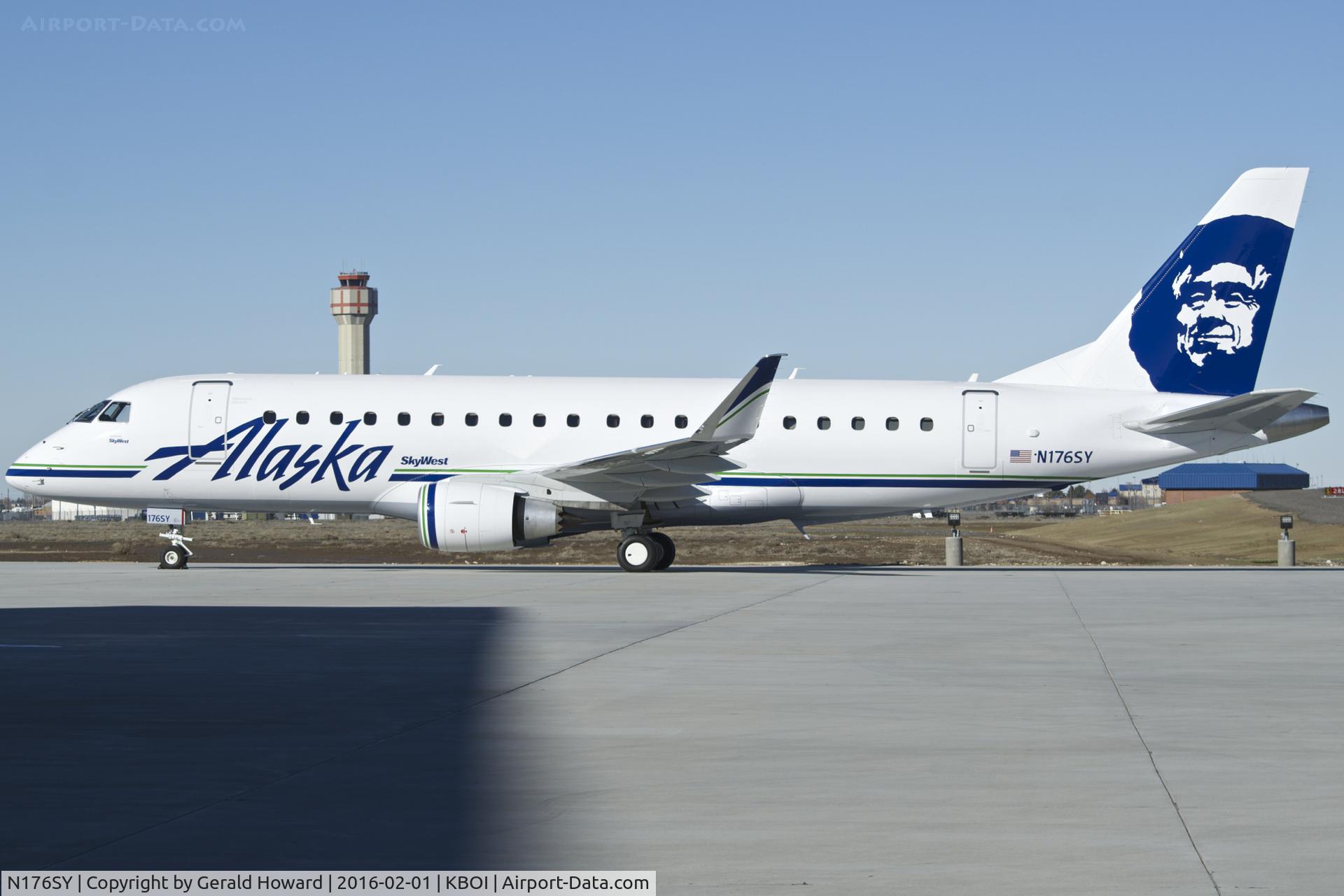 N176SY, 2015 Embraer 175LR (ERJ-170-200LR) C/N 17000533, Parked on Skywest maintenance ramp.