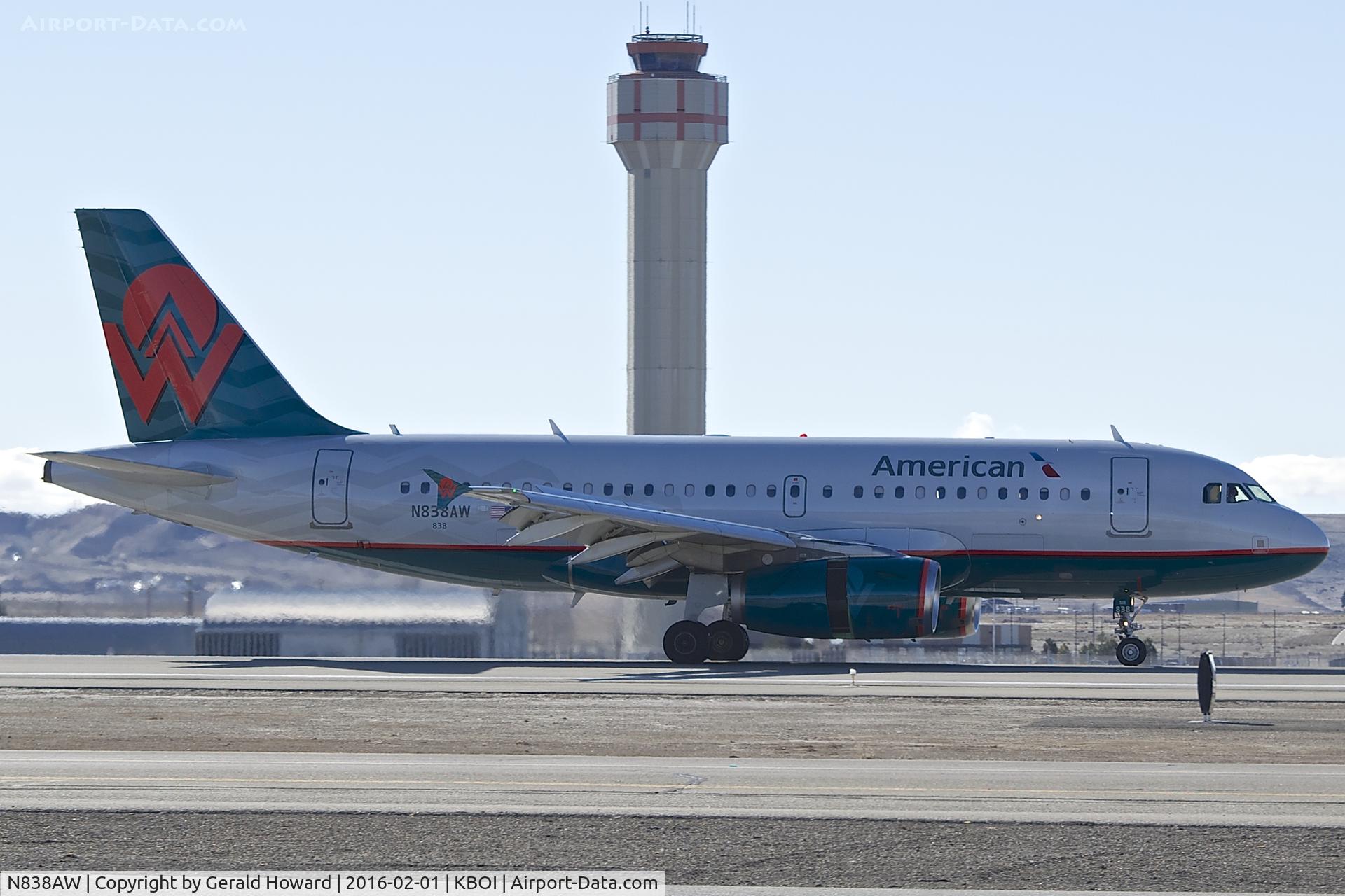 N838AW, 2005 Airbus A319-132 C/N 2615, Landing RWY 28R.