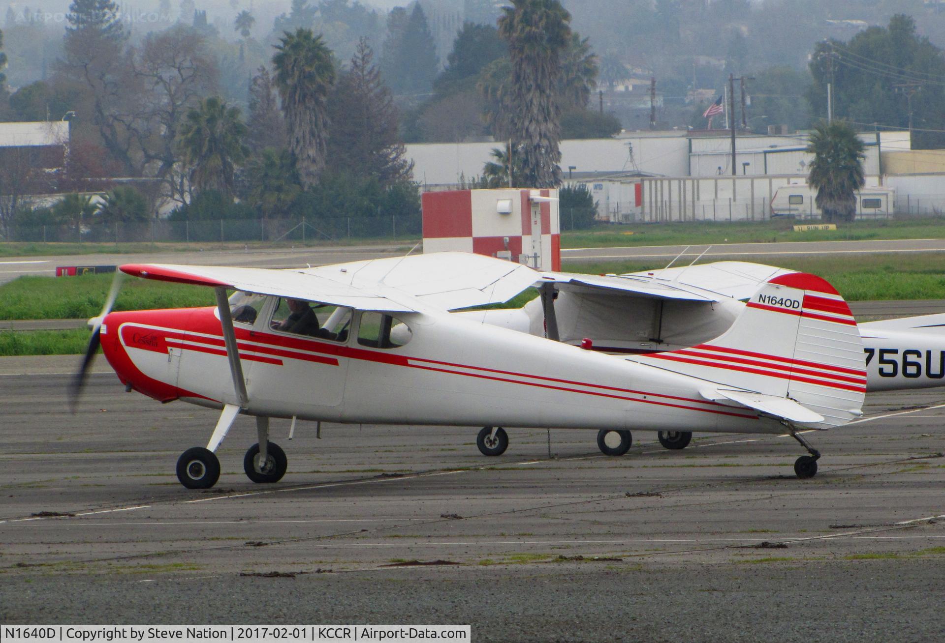 N1640D, 1952 Cessna 170B C/N 20282, 1952 Cessna 170B ready to leave foggy Buchanan Field (Concord, CA).