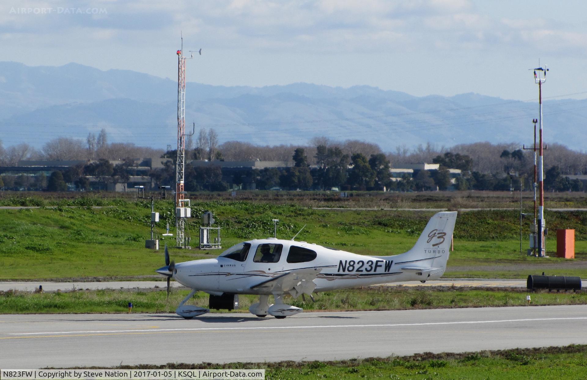 N823FW, 2007 Cirrus SR22 C/N 2455, Locally-based 2007 Cirrus SR22 @ San Carlos Airport, CA
