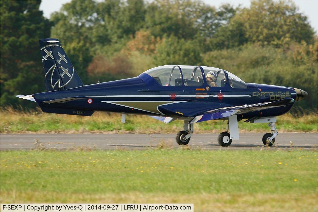 F-SEXP, Socata TB-30 Epsilon C/N 99, Socata TB30 Epsilon (F-SEYG), French Air Force Aerobatics Team Cartouche Doré, Morlaix-Ploujean airport (LFRU-MXN) Air show 2014