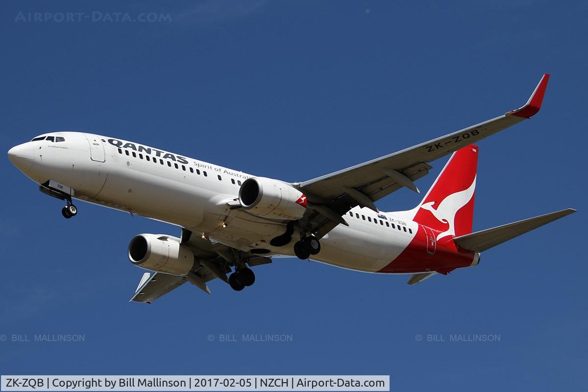 ZK-ZQB, 2009 Boeing 737-838 C/N 34201, QF135 from BNE