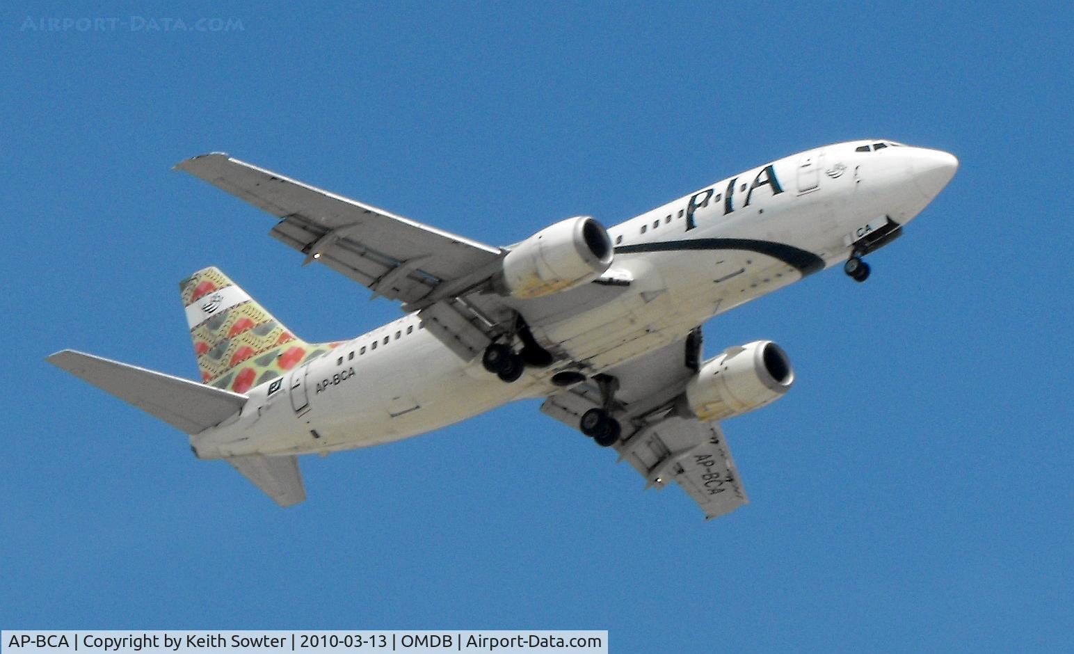 AP-BCA, 1985 Boeing 737-340 C/N 23294, Long finals