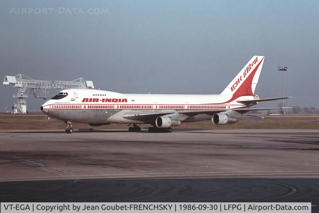 VT-EGA, 1979 Boeing 747-237B C/N 21993, Air India at Paris CDG Terminal 1