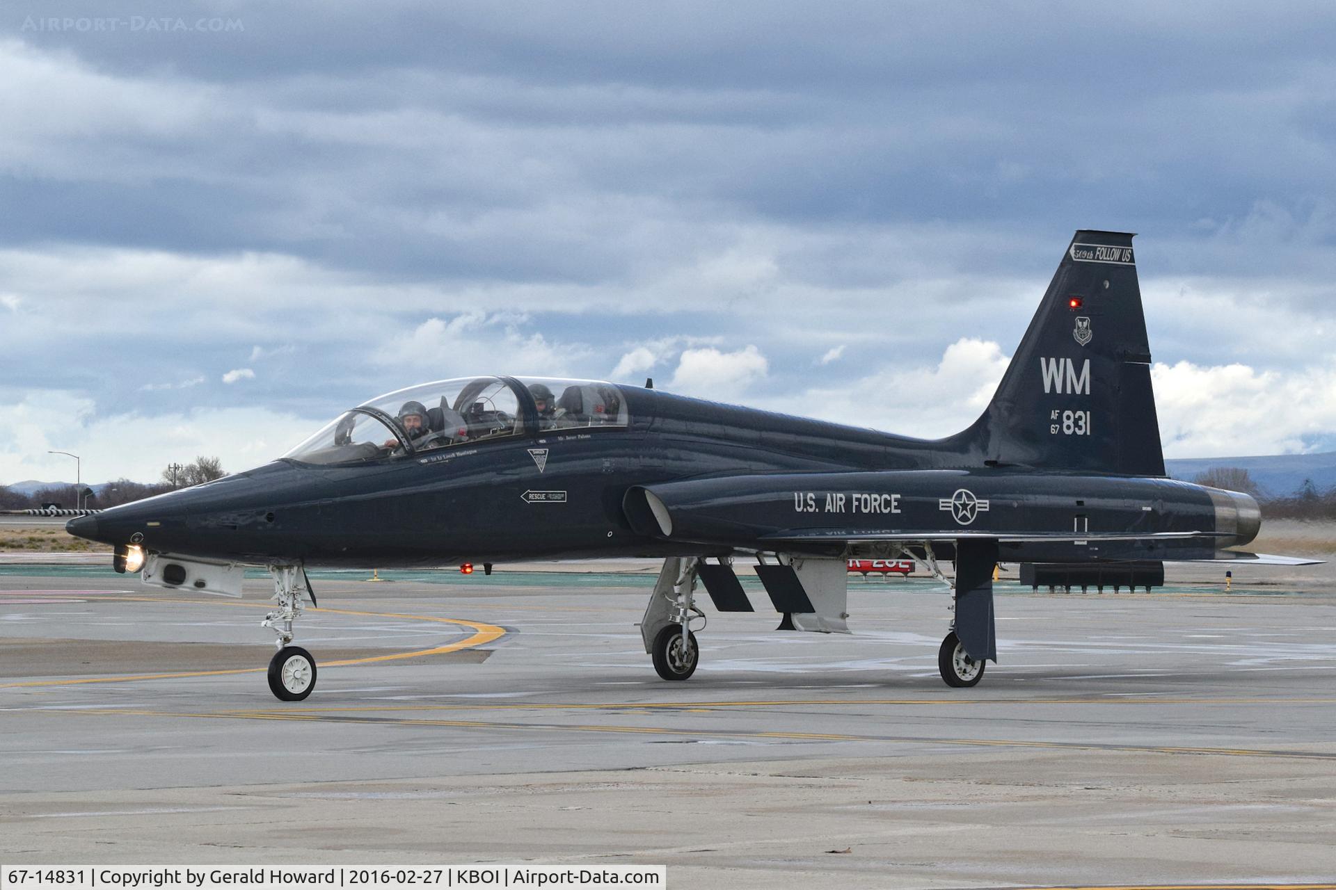 67-14831, 1966 Northrop T-38A Talon C/N T.6026, Coming onto the south GA ramp.