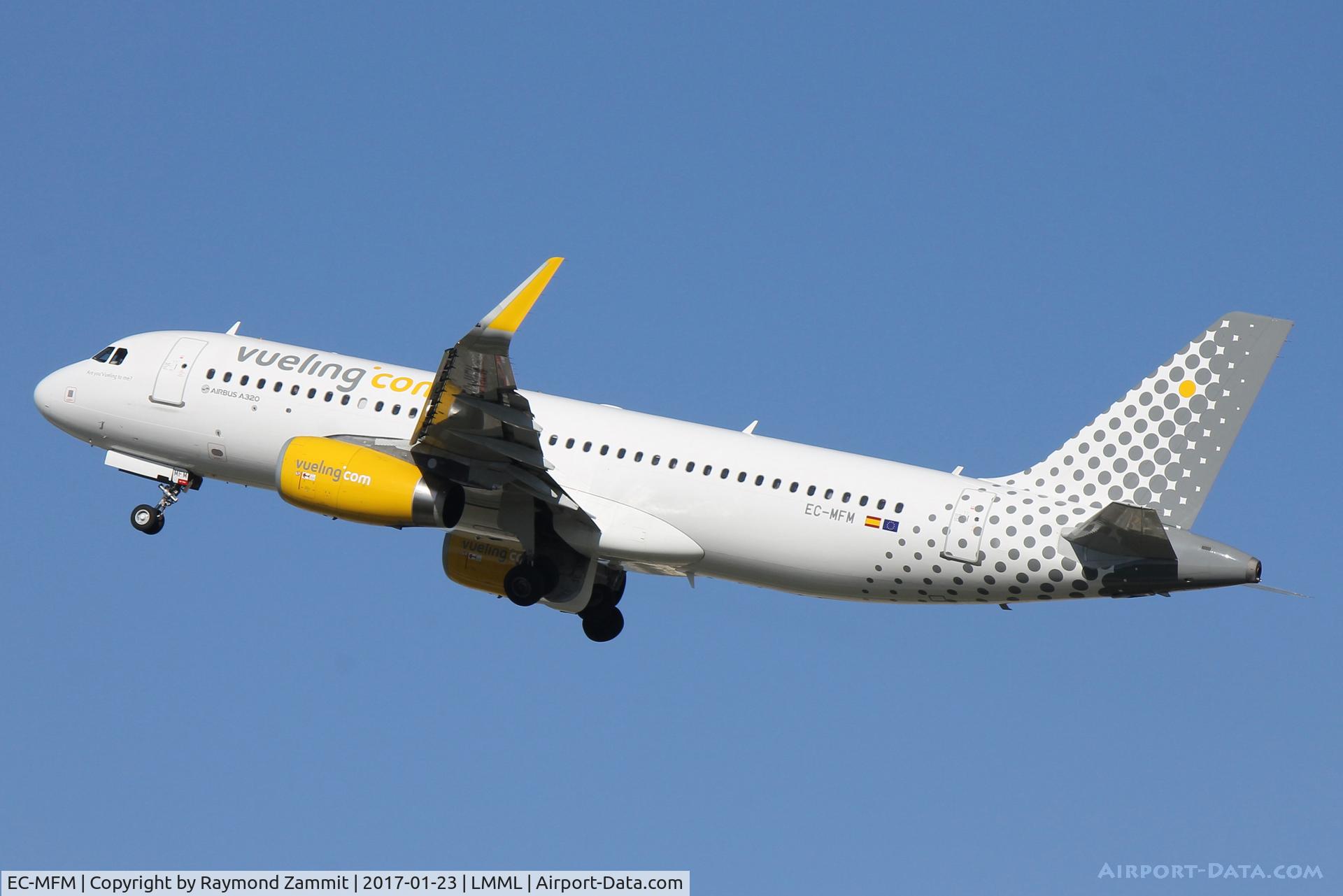 EC-MFM, 2015 Airbus A320-232 C/N 6571, A320 EC-MFM Vueling