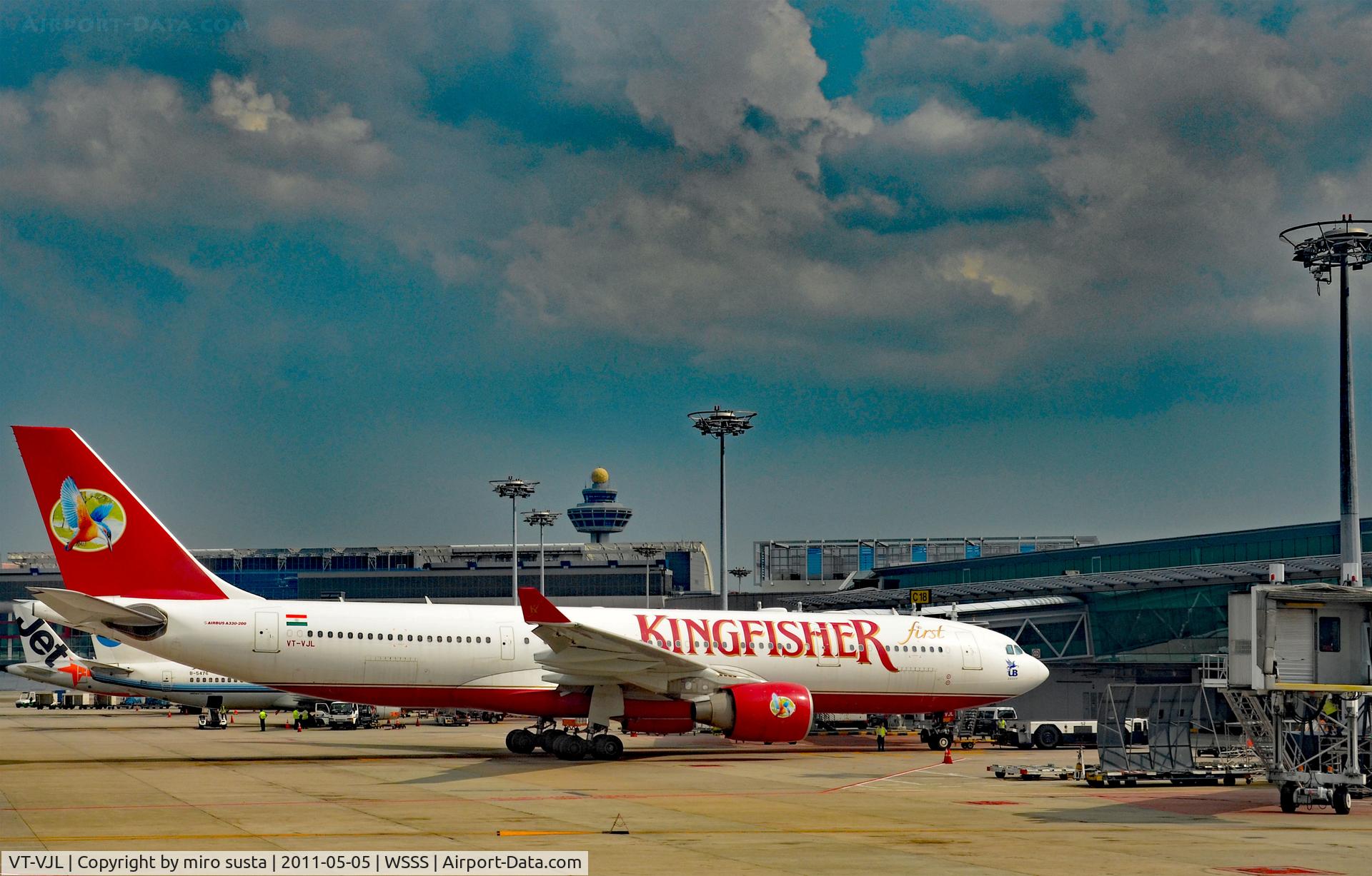 VT-VJL, 2008 Airbus A330-223 C/N 891, Kingfisher Airlines Airbus A330-223 Airplane, Singapore-Changi International Airport