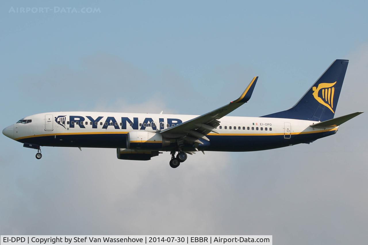 EI-DPD, 2006 Boeing 737-8AS C/N 33623, Brussels International Airport.