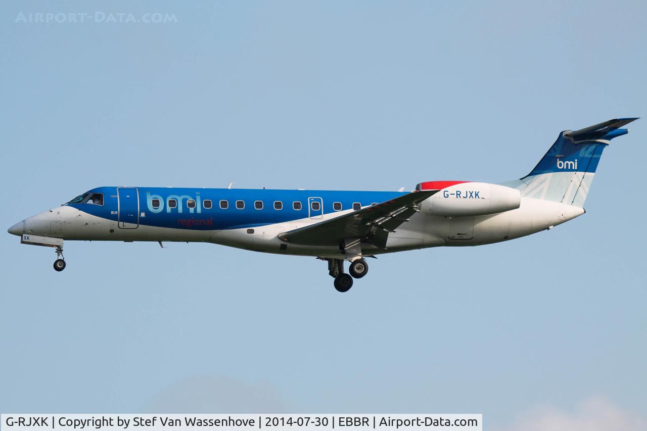 G-RJXK, 2001 Embraer ERJ-135ER (EMB-135ER) C/N 145494, Brussels International Airport.