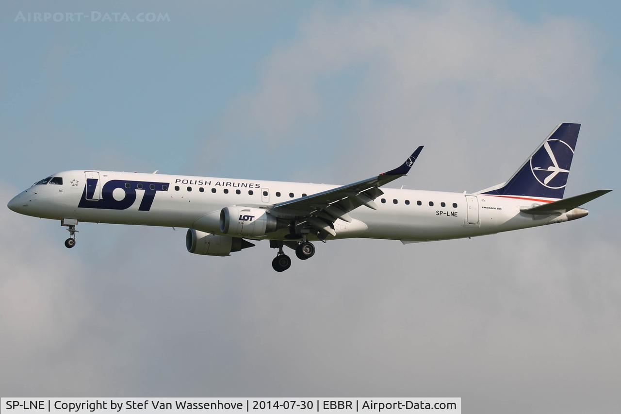SP-LNE, 2012 Embraer 195LR (ERJ-190-200LR) C/N 19000583, Brussels International Airport.