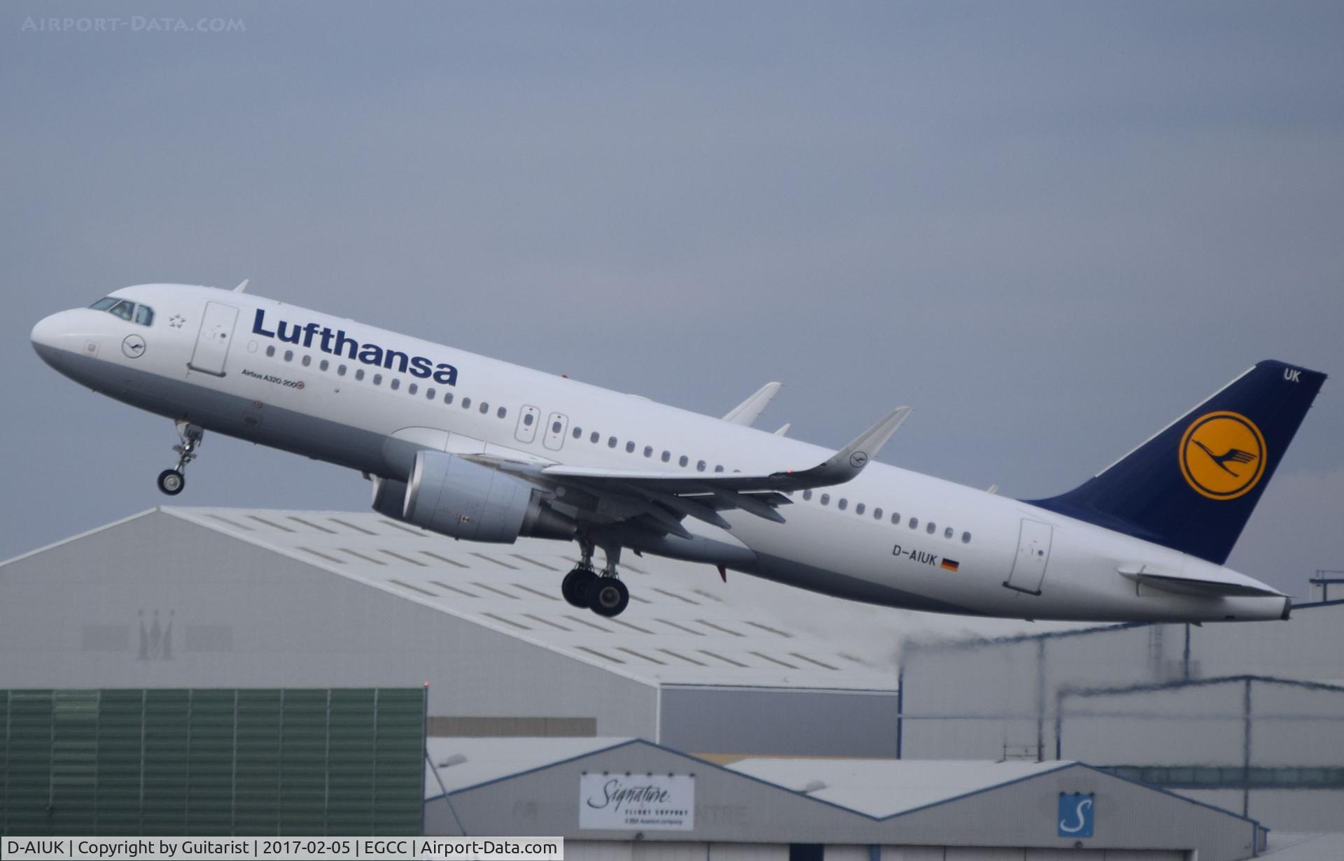D-AIUK, 2015 Airbus A320-214 C/N 6423, At Manchester