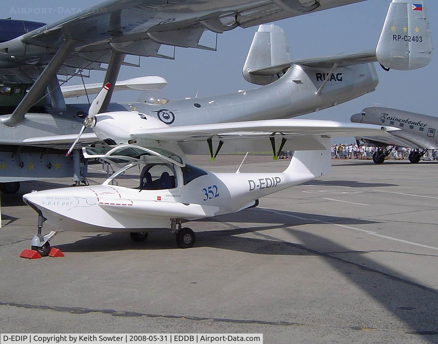 D-EDIP, Dornier Technologie S-Ray 007 C/N 1, Berlin ILA