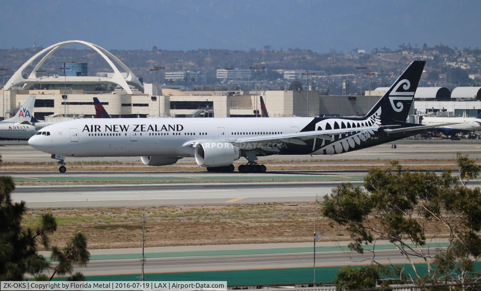 ZK-OKS, 2014 Boeing 777-306/ER C/N 44547, Air New Zealand