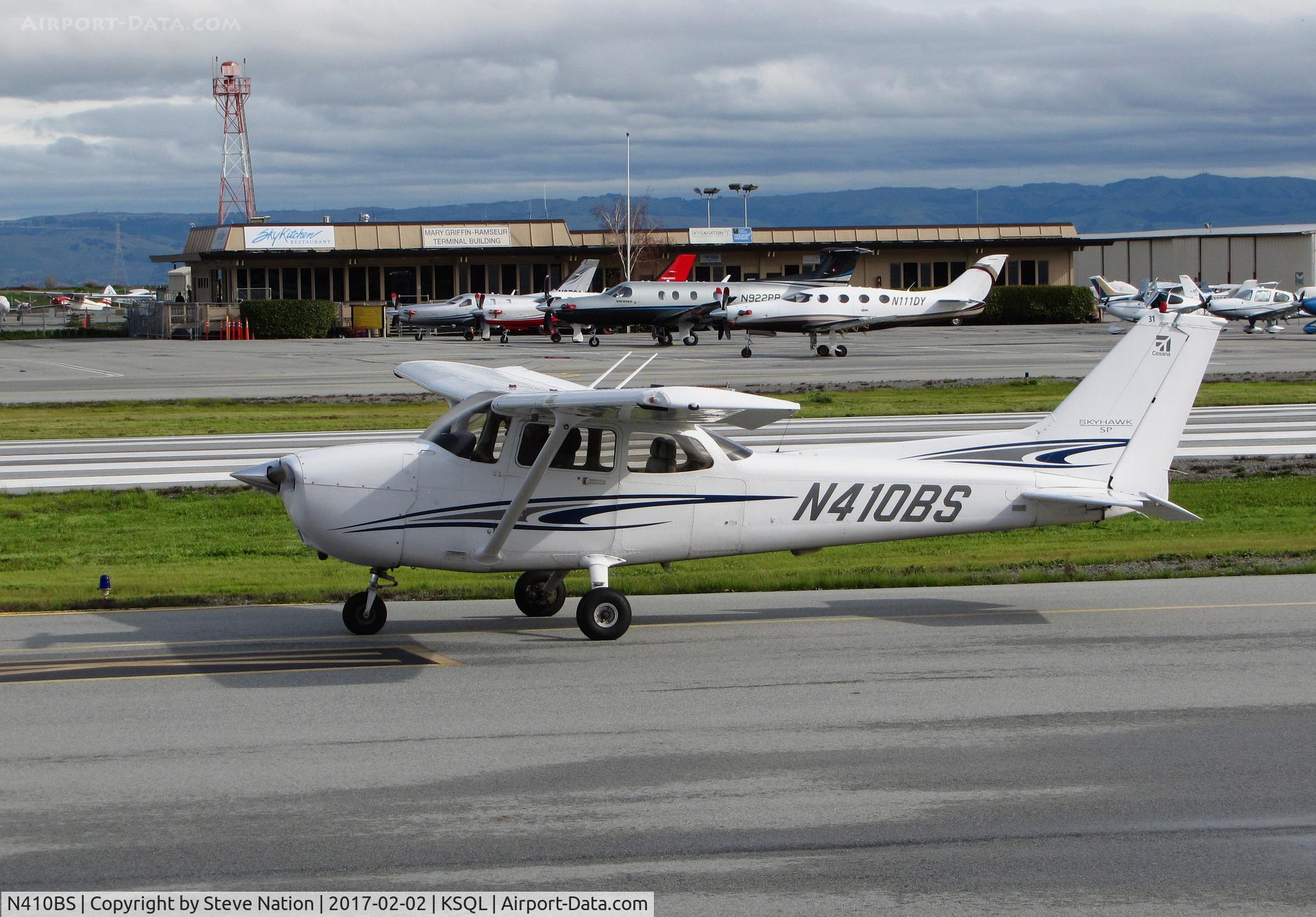 N410BS, 2005 Cessna 172S C/N 172S9966, Locally-based CoreStrength LLC (SF, CA) 2005 Cessna 172S taxiing for take-off @ San Carlos Airport, CA