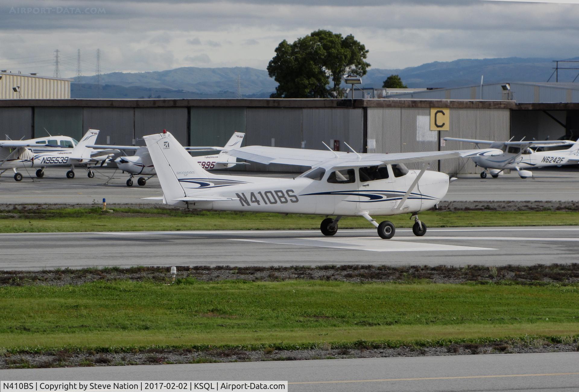 N410BS, 2005 Cessna 172S C/N 172S9966, Locally-based CoreStrength LLC (SF, CA) 2005 Cessna 172S Skyhawk rolling for take-off @ San Carlos Airport, CA