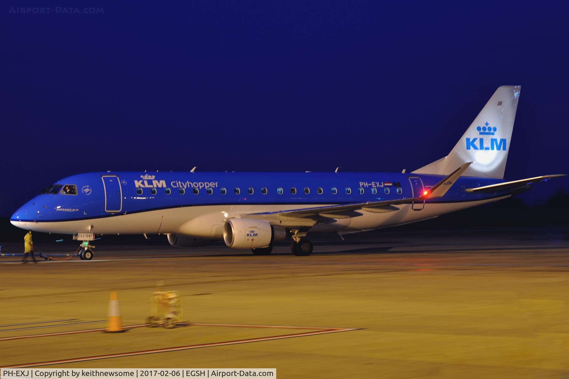 PH-EXJ, 2016 Embraer 175LR (ERJ-170-200LR) C/N 17000597, Push back following first visit of KLM E170.