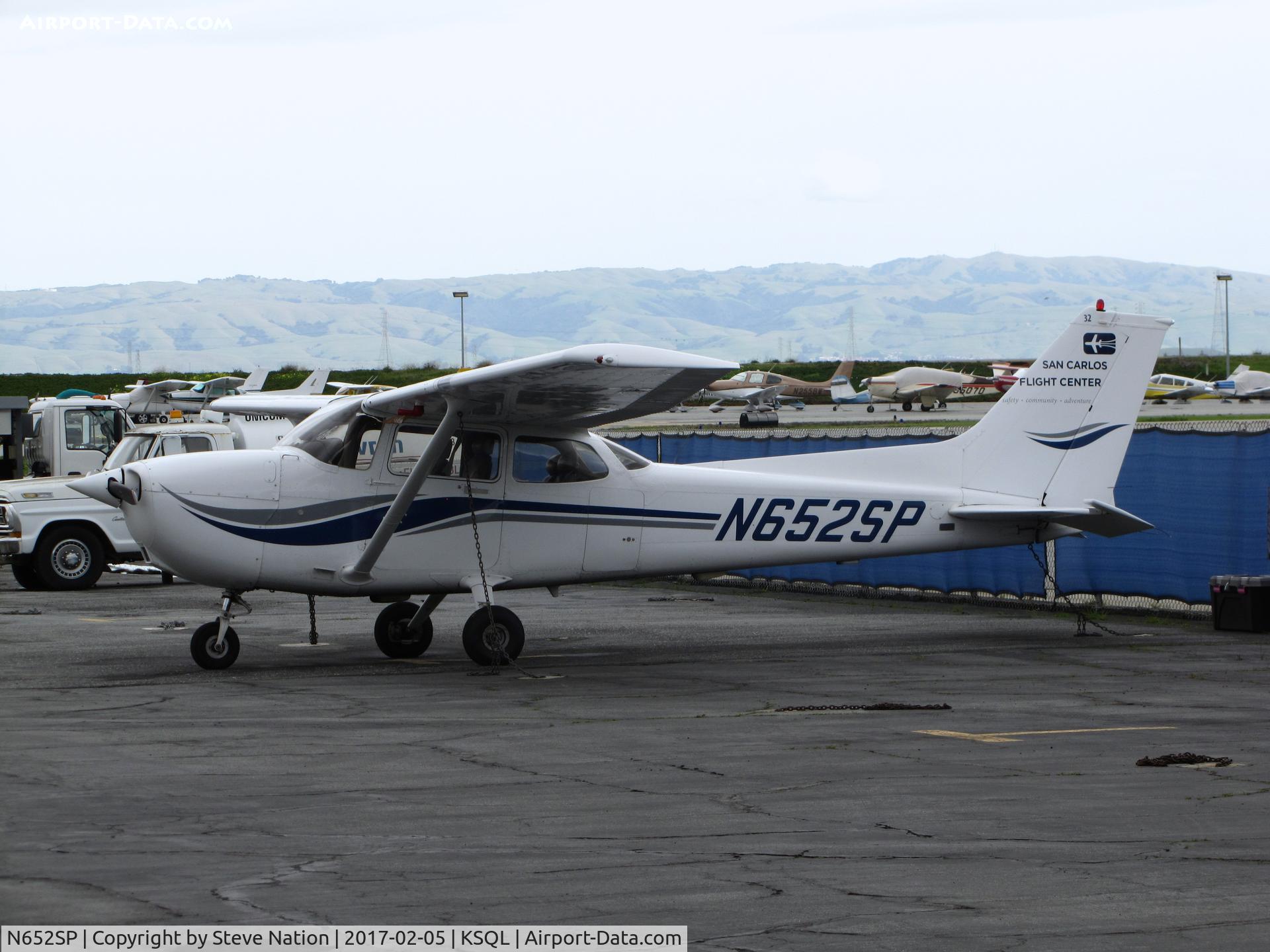 N652SP, 1998 Cessna 172S C/N 172S8058, San Carlos Flying Center 1998 Cessna 172S Skyhawk @ San Carlos Airport, CA