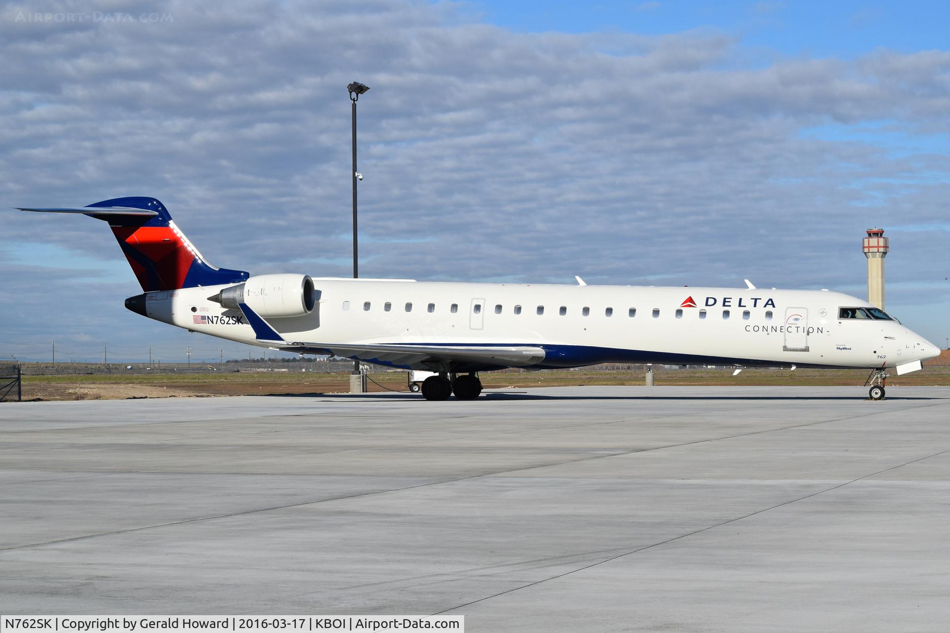 N762SK, 2005 Bombardier CRJ-701ER (CL-600-2C10) Regional Jet C/N 10226, Parked on the Skywest Maintenance ramp.