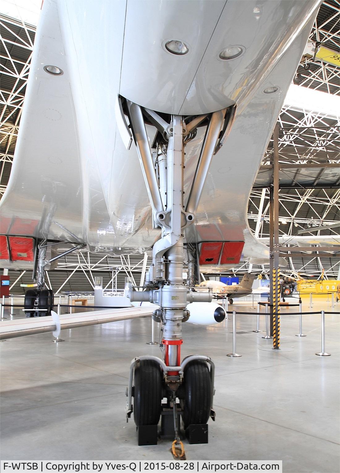 F-WTSB, 1973 Aerospatiale-BAC Concorde 101 C/N 201, Aerospatiale-BAC Concorde 101, Close view of front landing gear, Aeroscopia Museum, Toulouse-Blagnac