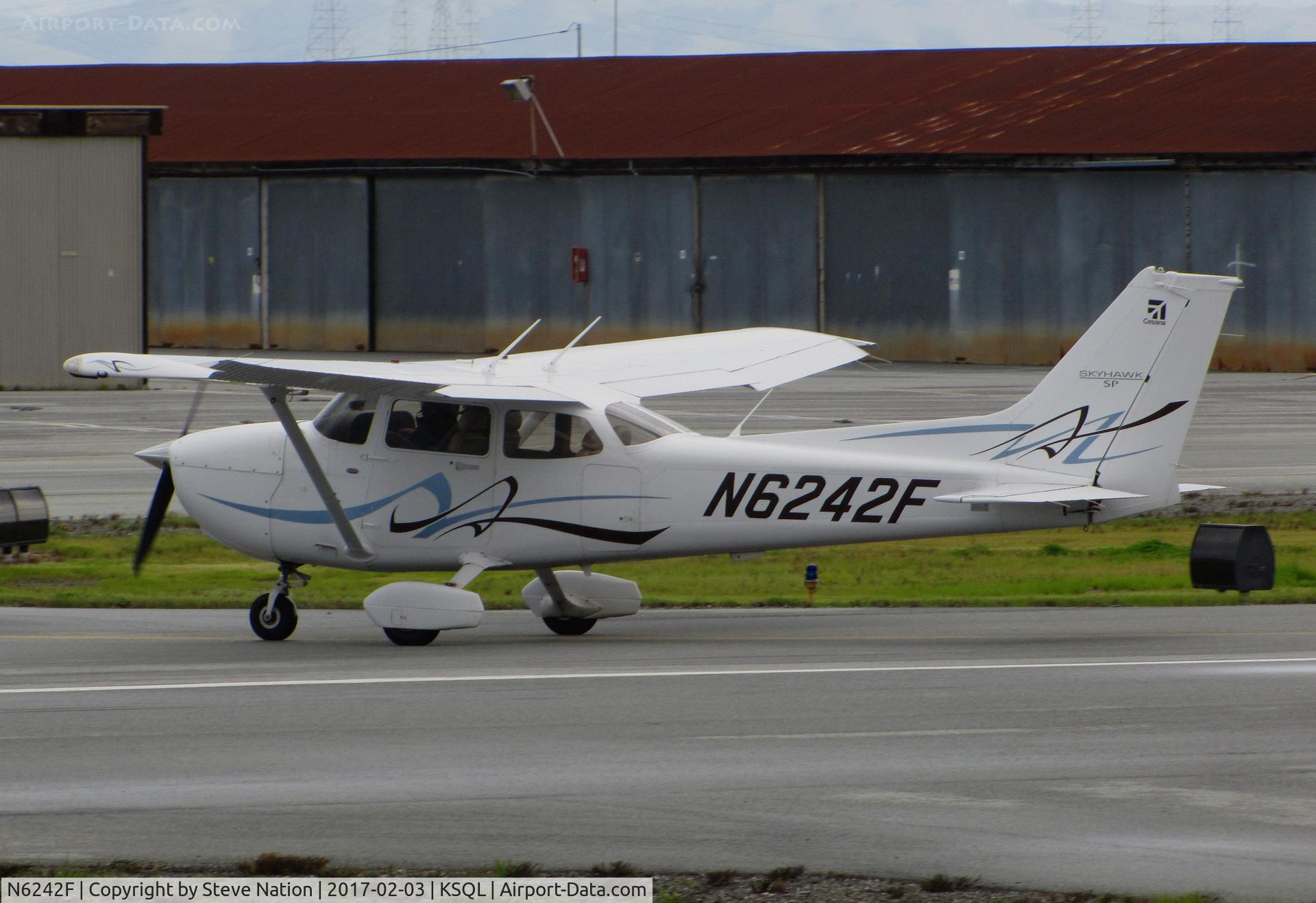 N6242F, 2008 Cessna 172S C/N 172S10701, Locally-based Tawny Aviation LLC 2008 Cessna 172S Skyhawk @ San Carlos Airport, CA