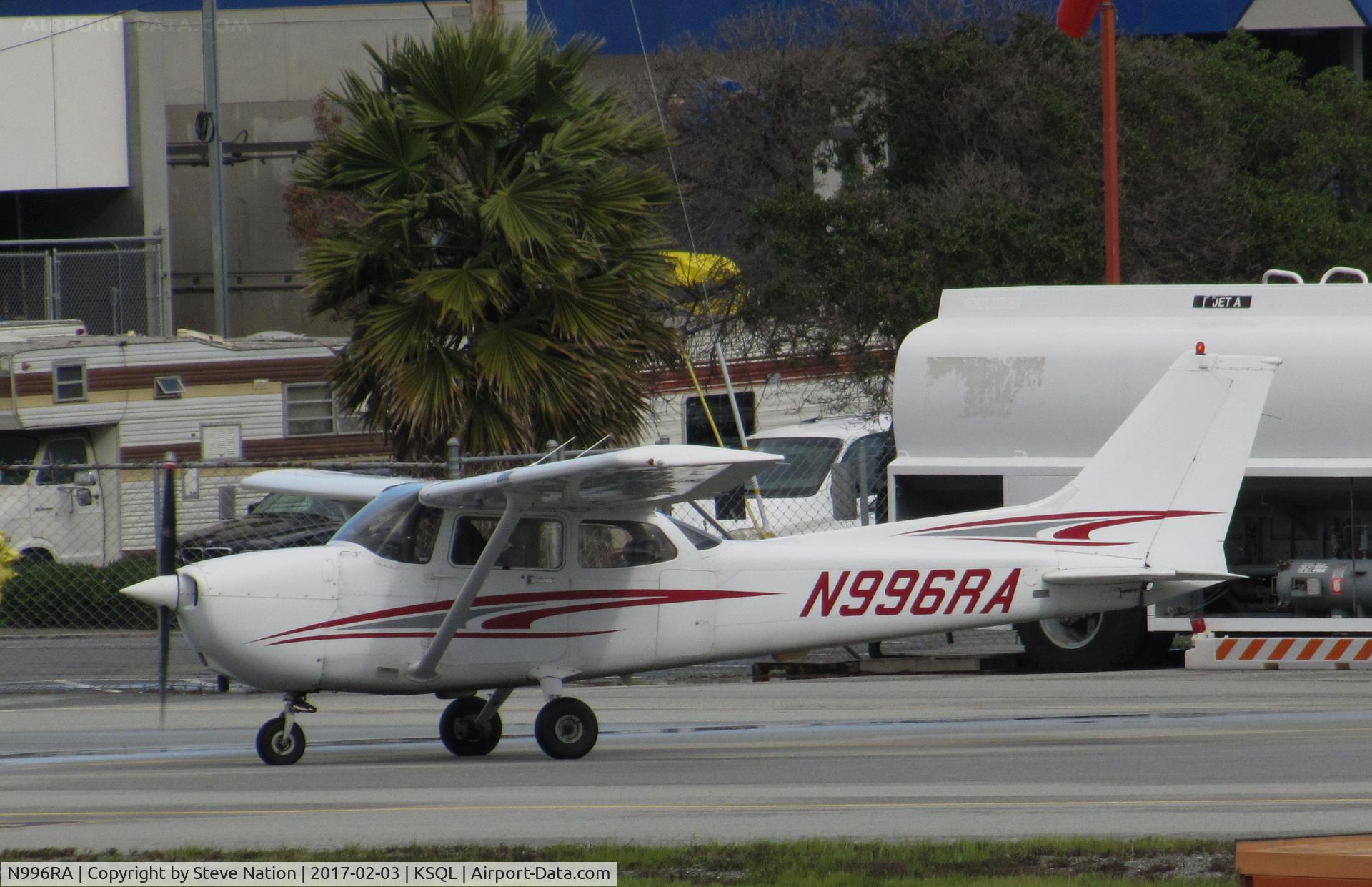 N996RA, 1998 Cessna 172R Skyhawk C/N 17280404, Locally-based 1998 Cessna C172R Skyhawk holding for take-off @ San Carlos Airport, CA