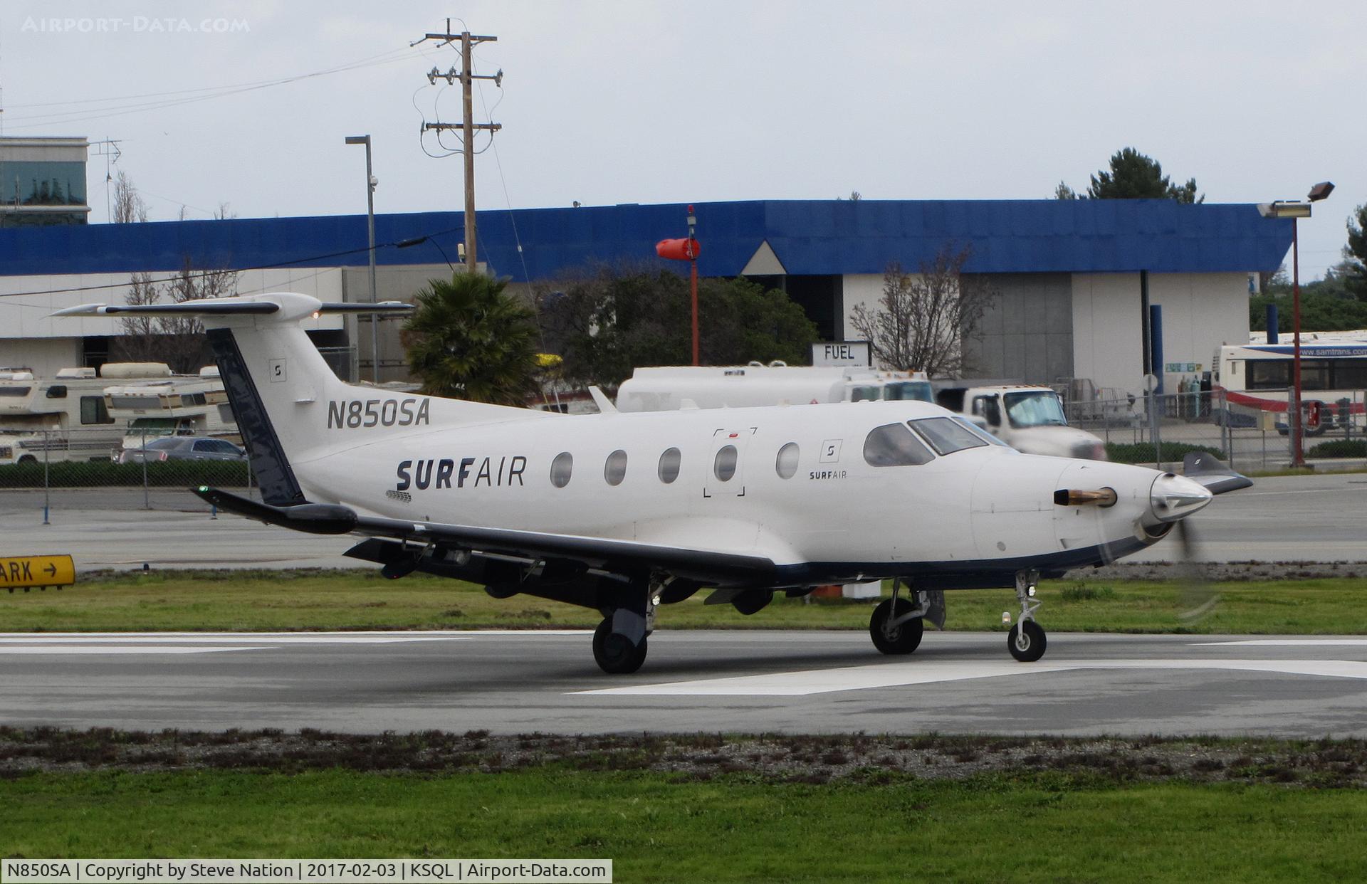 N850SA, 2015 Pilatus PC-12/47E C/N 1557, Surf Air 2015 Pilatus PC-12/47E rolling for take-off @ San Carlos Airport, CA