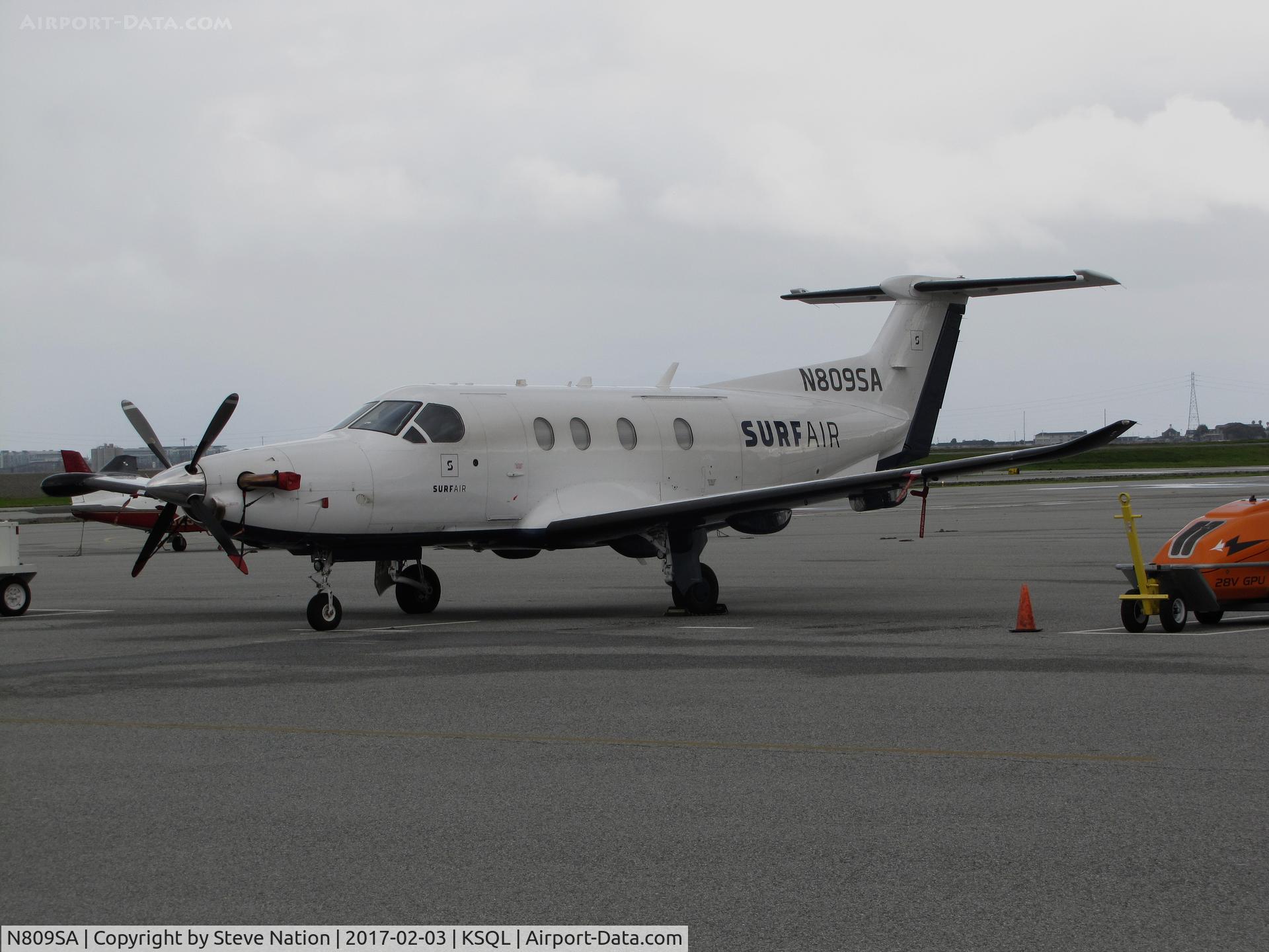 N809SA, 2014 Pilatus PC-12/47E C/N 1490, Surf Air 2014 Pilatus PC-12/47E awaiting passengers @ San Carlos Airport, CA
