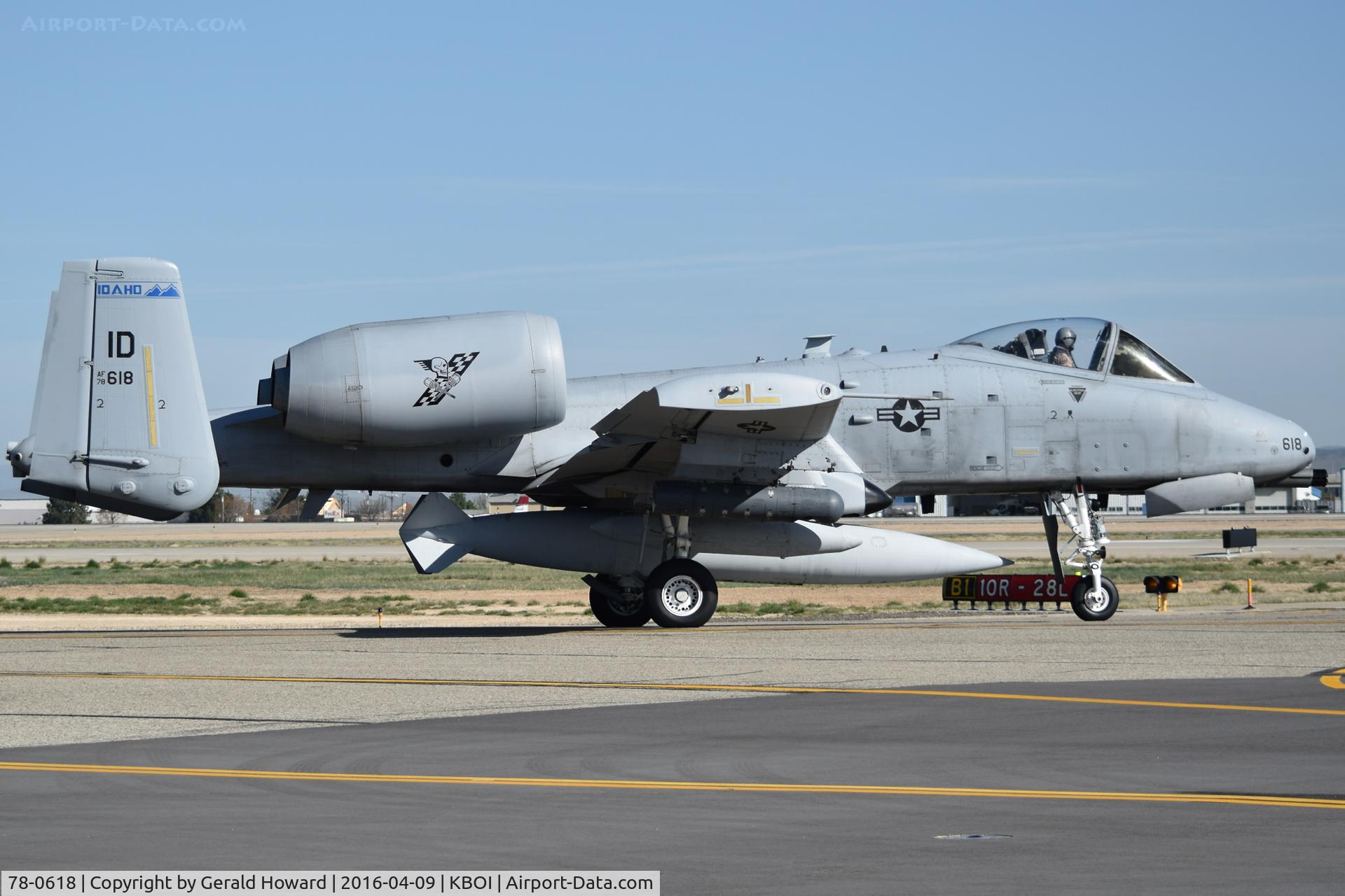 78-0618, 1978 Fairchild Republic A-10C Thunderbolt II C/N A10-0238, Taking RWY 28L for a six month deployment to the Middle East. Note long range center tank. 190th Fighter Sq., 124th Fighter Wing, Idaho ANG.