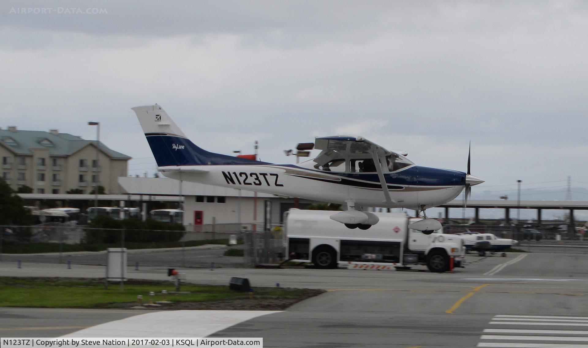 N123TZ, 2004 Cessna 182T Skylane C/N 18281327, Locally-based 2004 Cessna 182T Skylane landing @ San Carlos Airport, CA