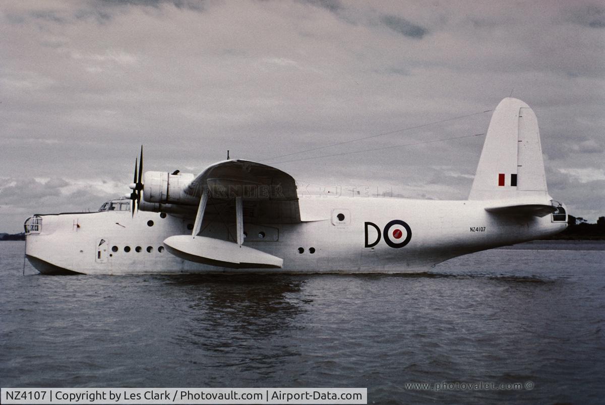 NZ4107, 1945 Short S.25 Sunderland V C/N ex VB883, NZ4107 floating in the water