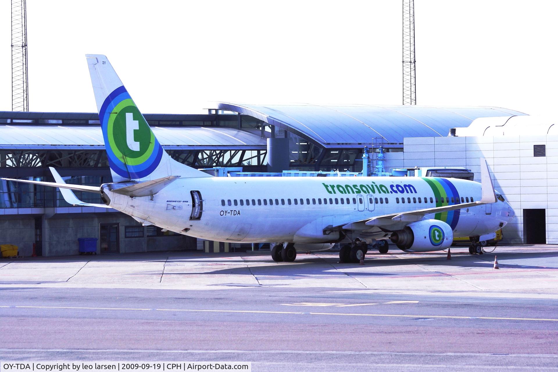 OY-TDA, 2002 Boeing 737-8K2 C/N 30646, Copenhagen 19.9.2009