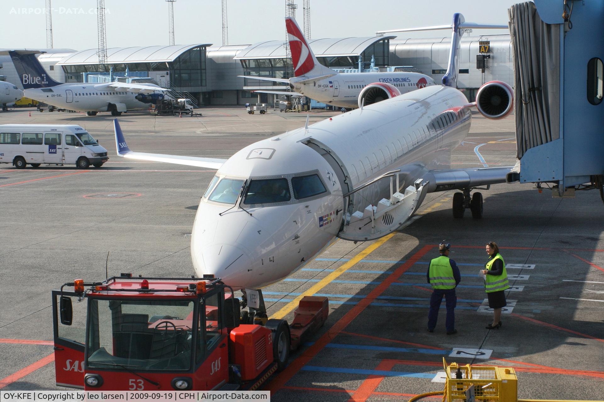 OY-KFE, 2009 Bombardier CRJ-900ER (CL-600-2D24) C/N 15224, Copenhagen 19.9.2009