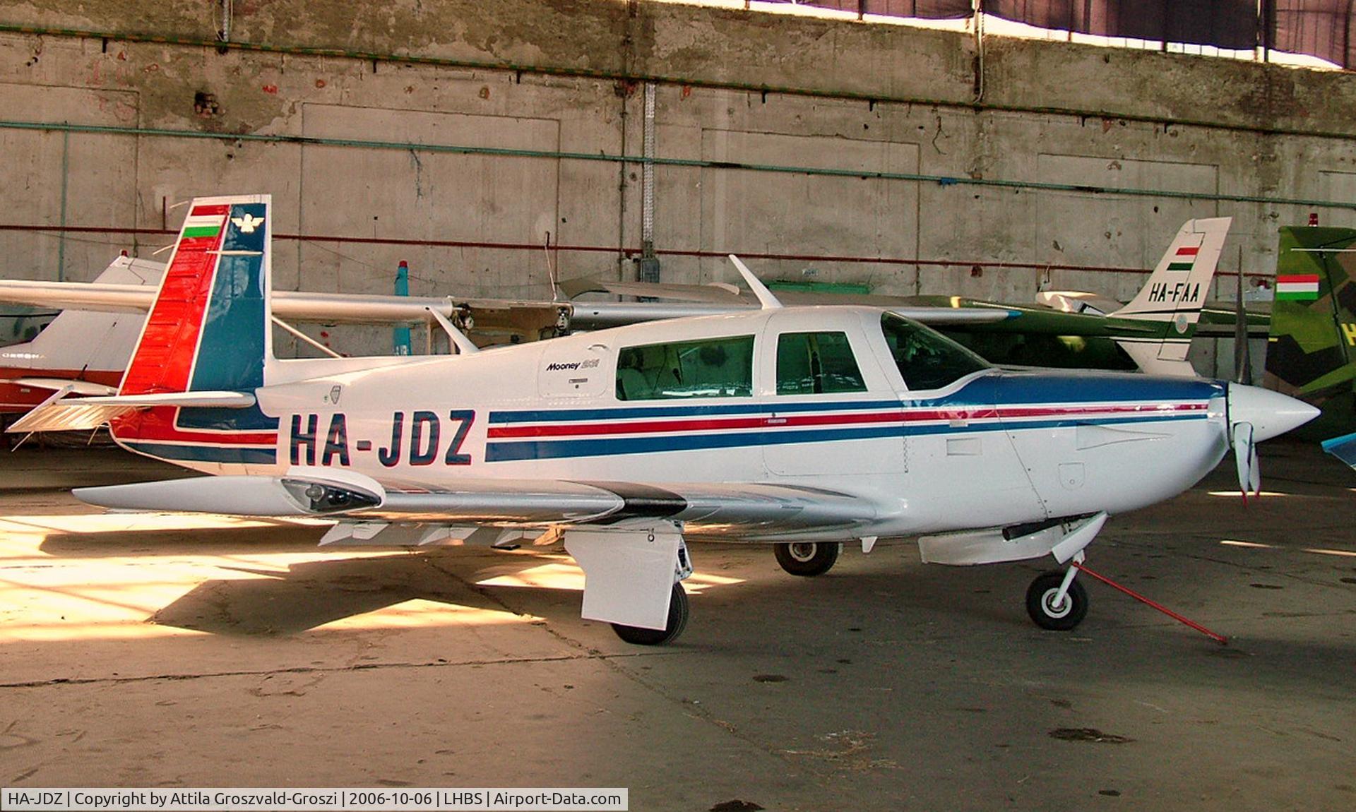 HA-JDZ, 1991 Mooney M20K 231 Turbo C/N 25-0835, Budaörs Airport, Hungary