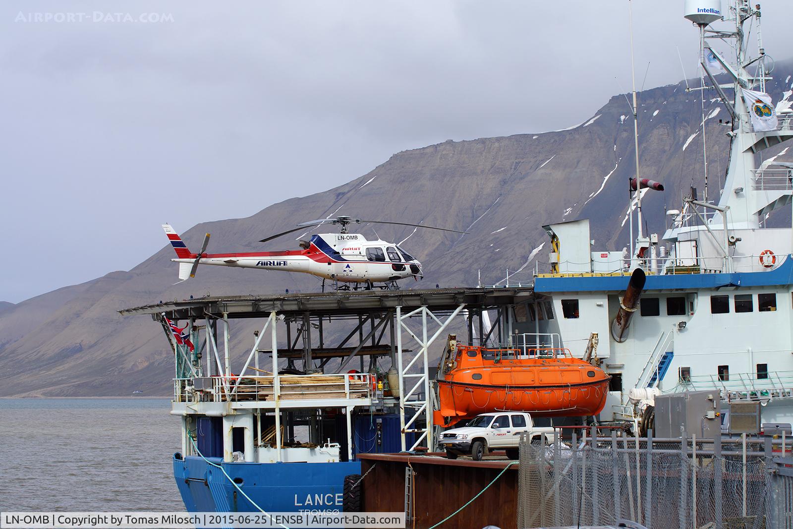 LN-OMB, 1991 Eurocopter AS-350B-3 Ecureuil Ecureuil C/N 2514, Stationed on a ship near to the northernmost airport in the world.