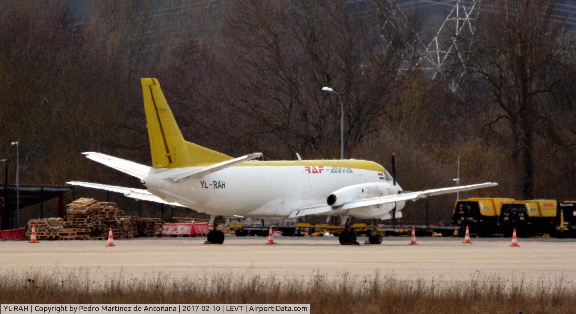 YL-RAH, 1986 Saab 340A(F) C/N 340A-081, Foronda - Vitoria-Gasteiz - España