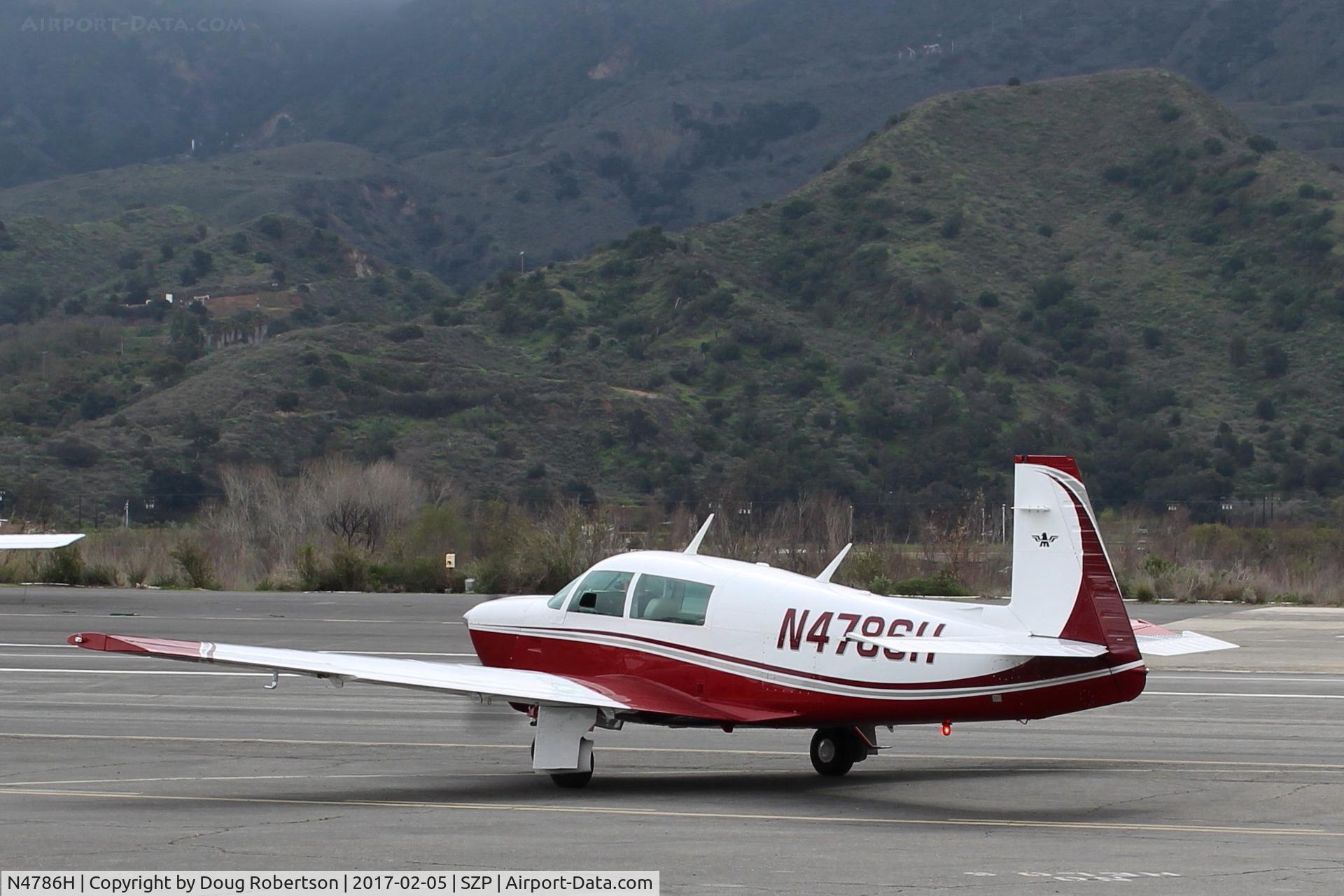 N4786H, 1979 Mooney M20J 201 C/N 24-0876, 1979 Mooney M20J 201, Lycoming IO-360 A&C 200 Hp, taxi to hangar