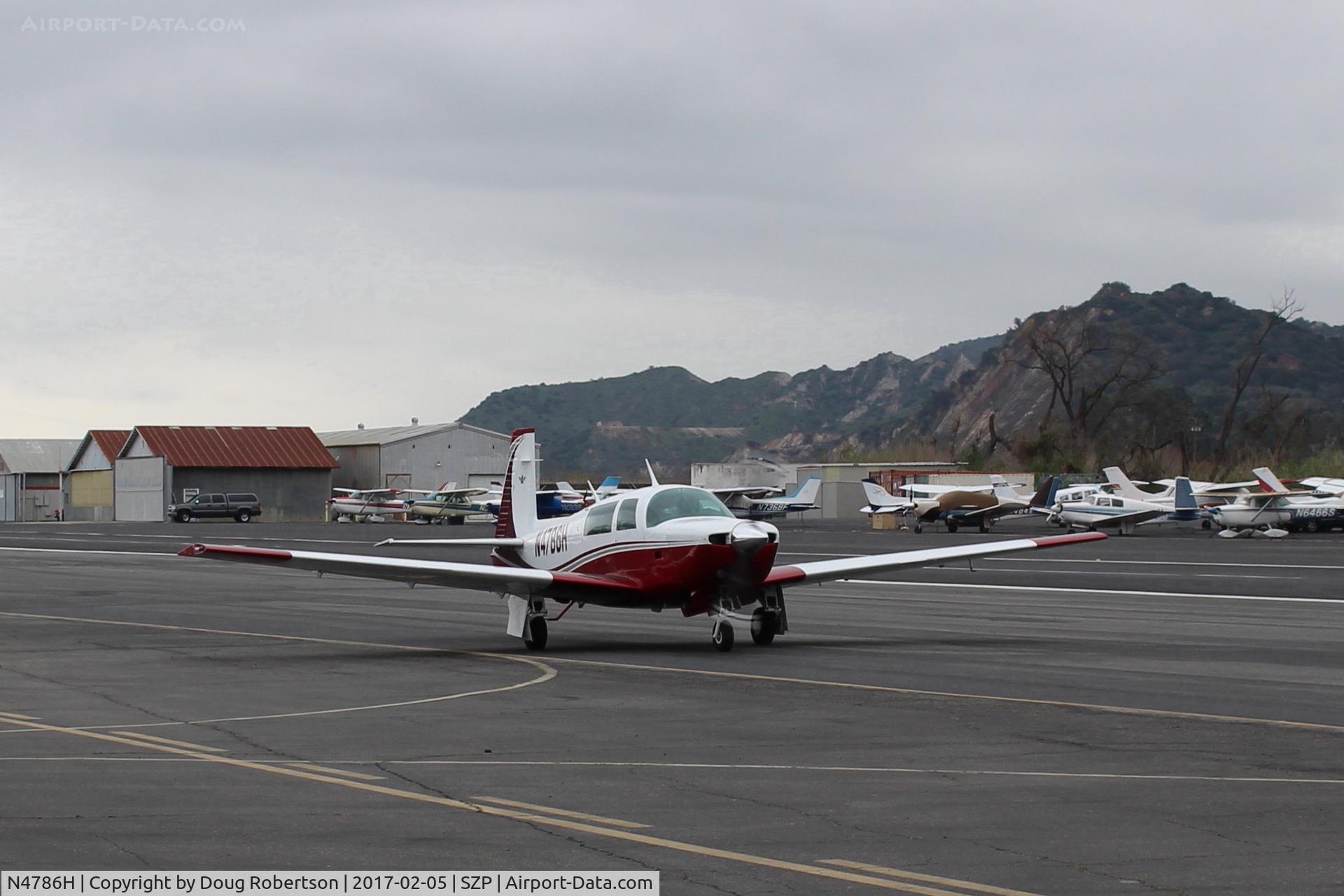 N4786H, 1979 Mooney M20J 201 C/N 24-0876, 1979 Mooney M20J 201, Lycoming IO-360 A&C 200 Hp, taxi to Rwy 04