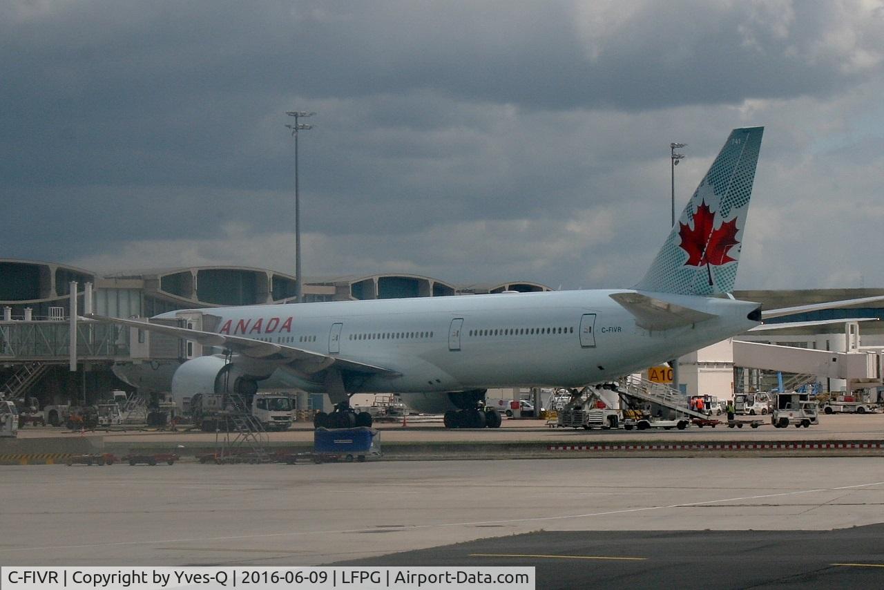 C-FIVR, 2008 Boeing 777-333/ER C/N 35241, Boeing 777-333ER, Boarding gate Roissy 2, Roissy Charles De Gaulle airport (LFPG-CDG)