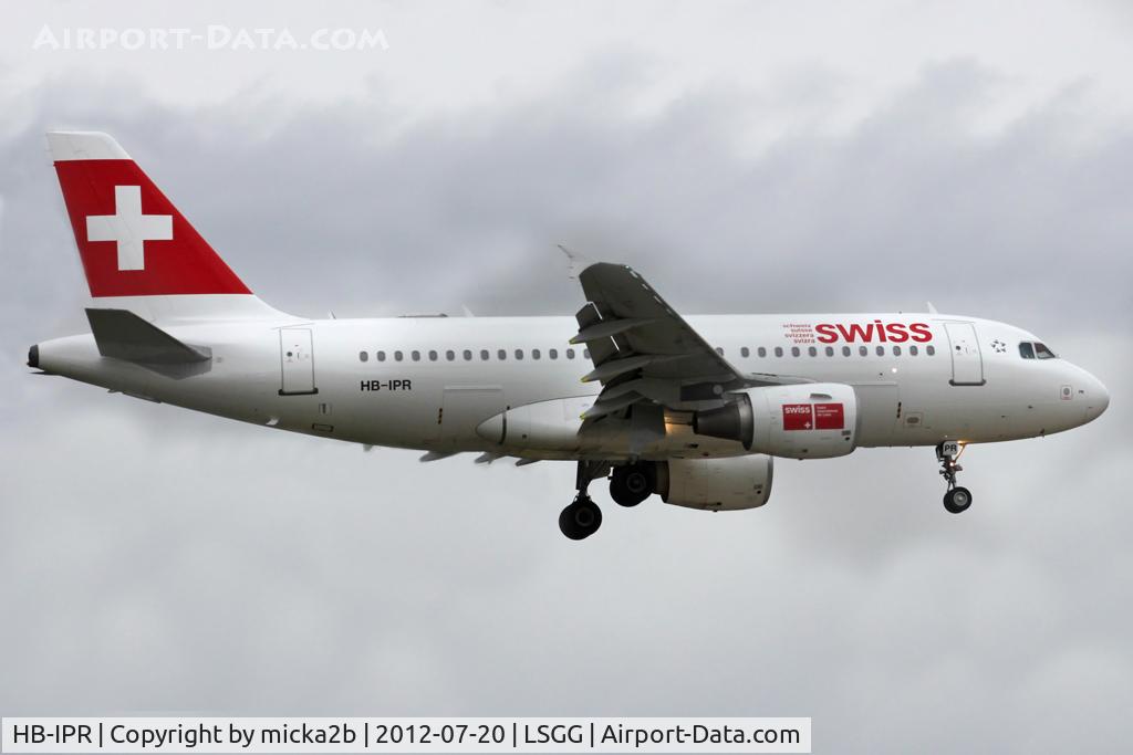 HB-IPR, 1999 Airbus A319-112 C/N 1018, Landing