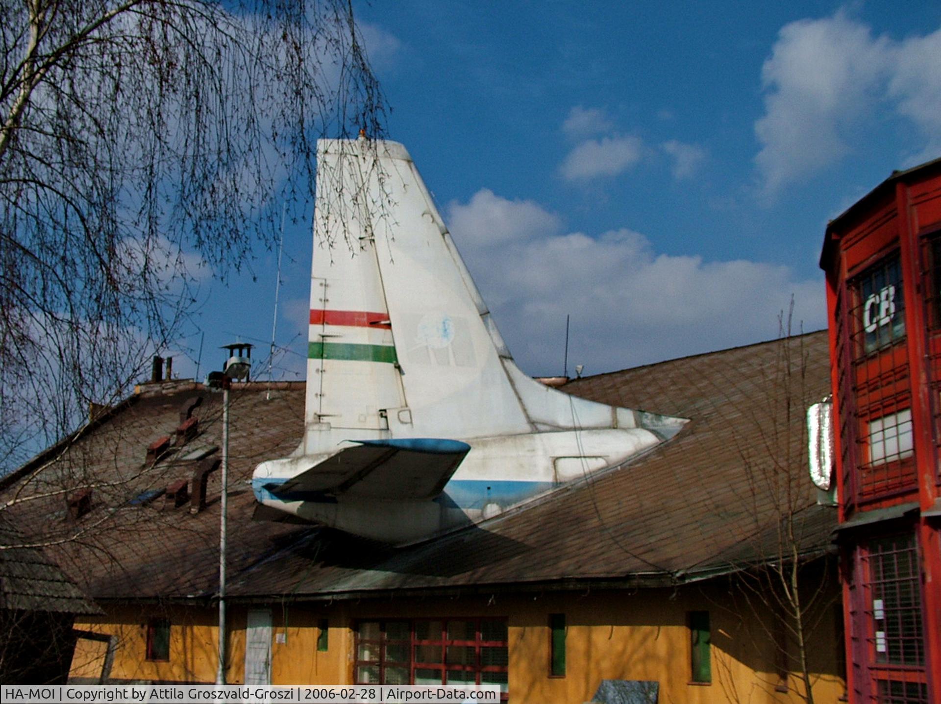 HA-MOI, Ilyushin Il-18D C/N 187010002, Abda, ELVIS park, Hungary