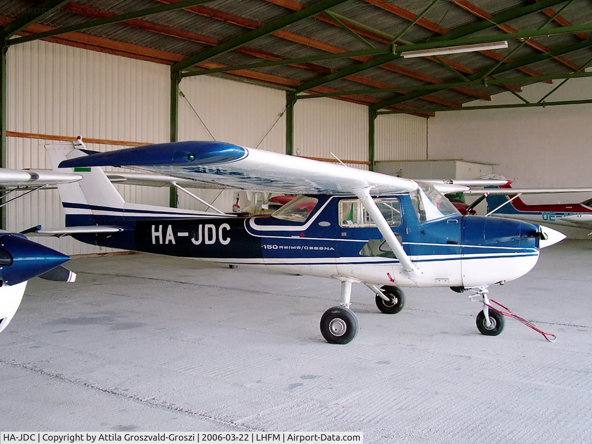 HA-JDC, 1971 Reims F150L C/N F15000728, Fertöszentmiklós MEIDL-Airport, Hungary