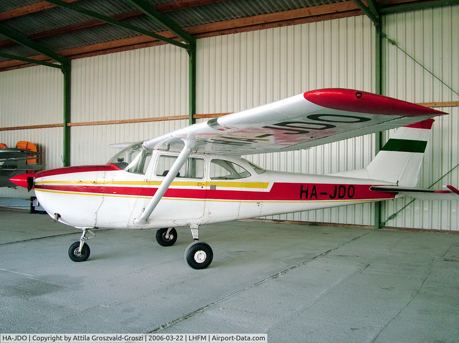 HA-JDO, 1963 Reims F172D Skyhawk C/N 0003, Fertöszentmiklós MEIDL-Airport, Hungary