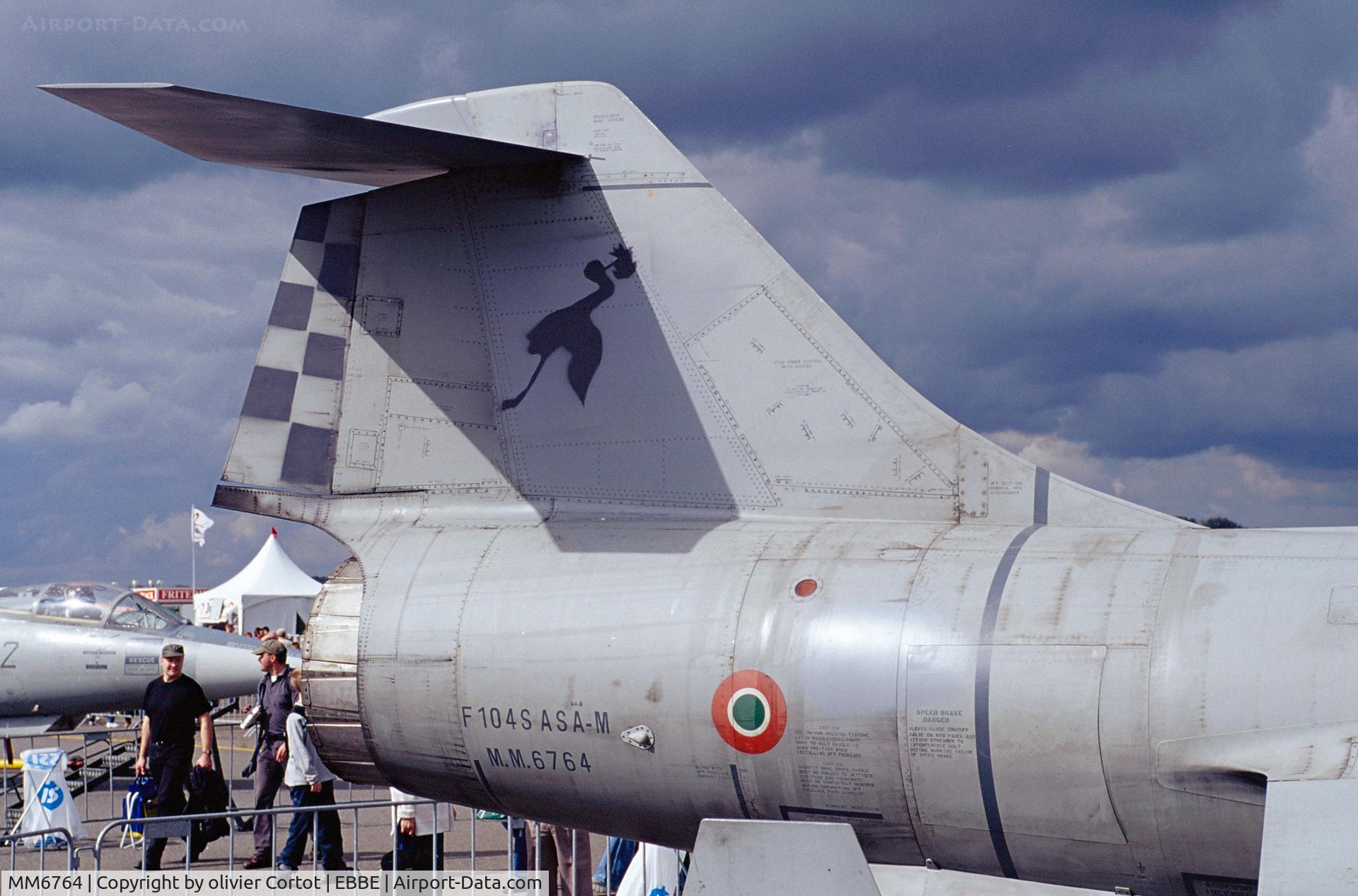 MM6764, Aeritalia F-104S-ASA-M Starfighter C/N 1064, closer view of the tail