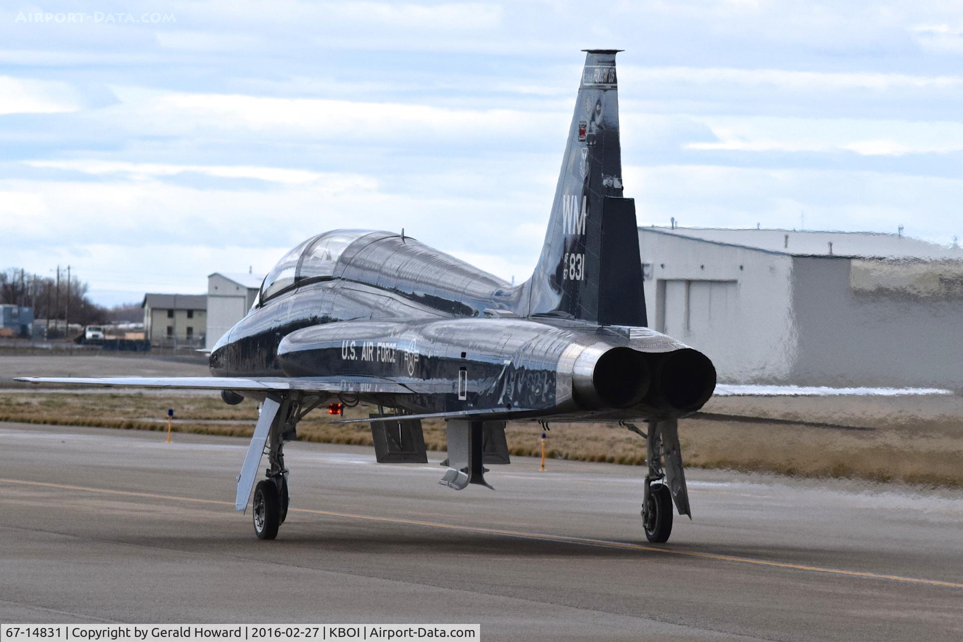 67-14831, 1966 Northrop T-38A Talon C/N T.6026, Taxing to south GA ramp. 509th BW, Whiteman AFB, CA