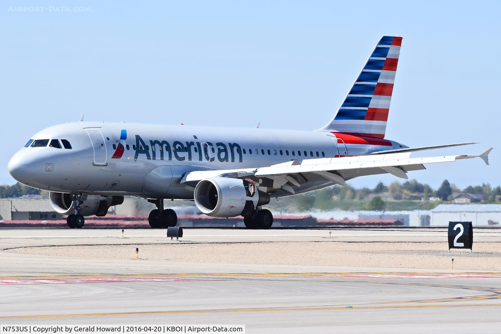 N753US, 2000 Airbus A319-112 C/N 1326, Landing RWY 10L.