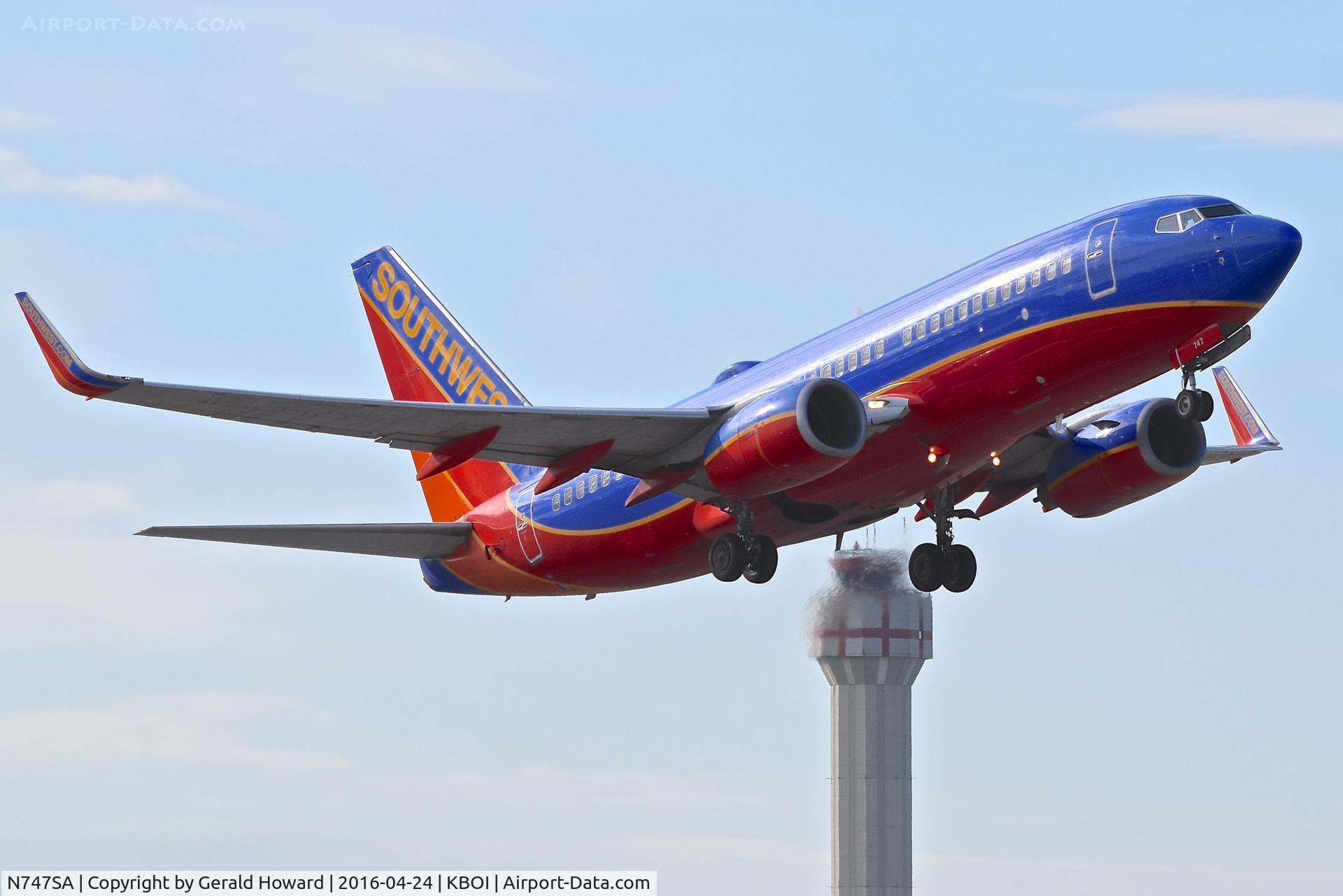N747SA, 1999 Boeing 737-7H4 C/N 29799, Departing RWY 28R.