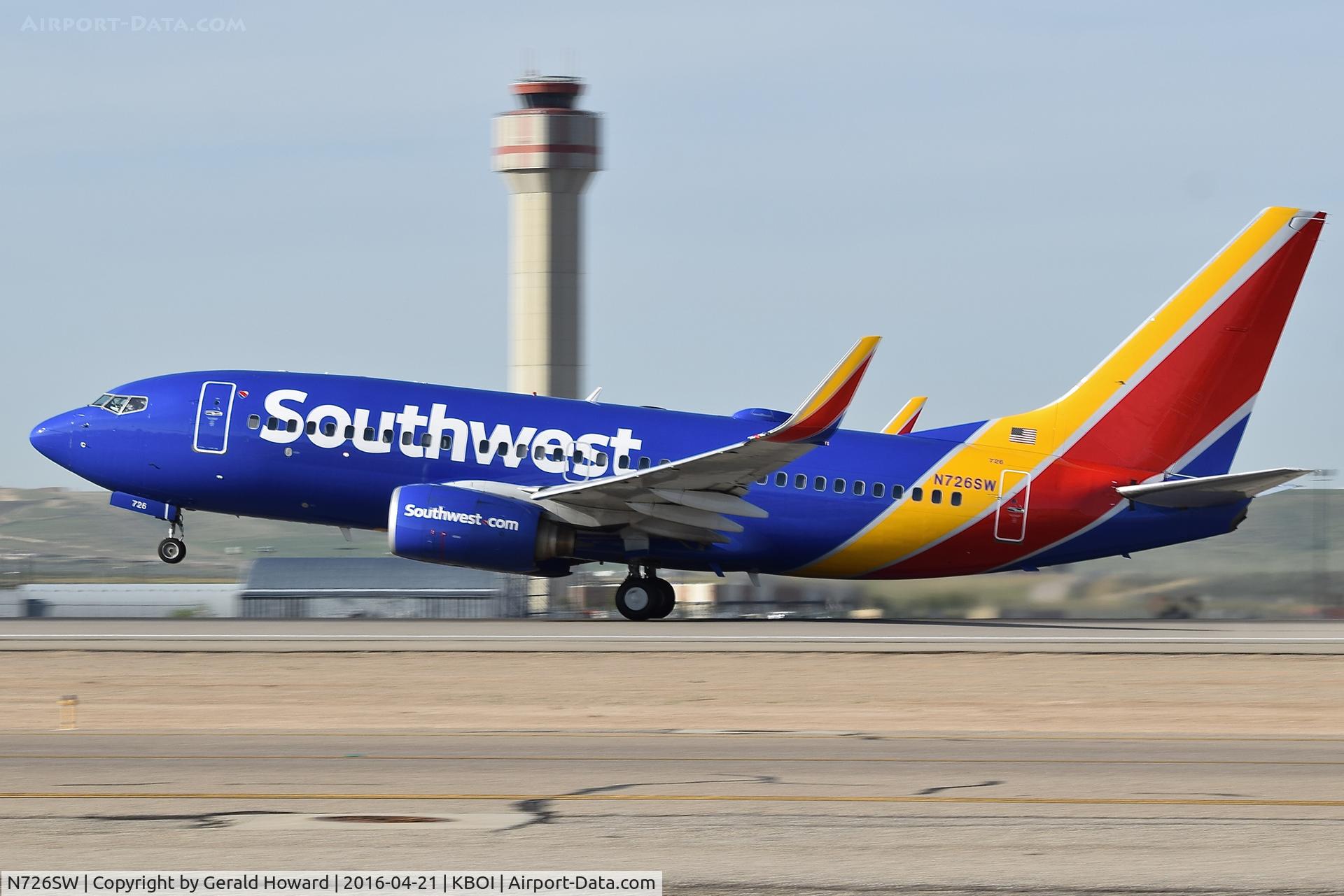 N726SW, 1999 Boeing 737-7H4 C/N 27858, Departing RWY 10L.
