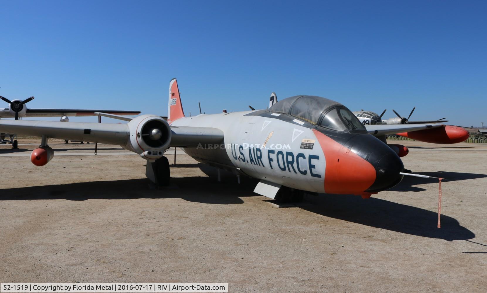 52-1519, 1952 Martin EB-57B Canberra C/N 102, EB-57