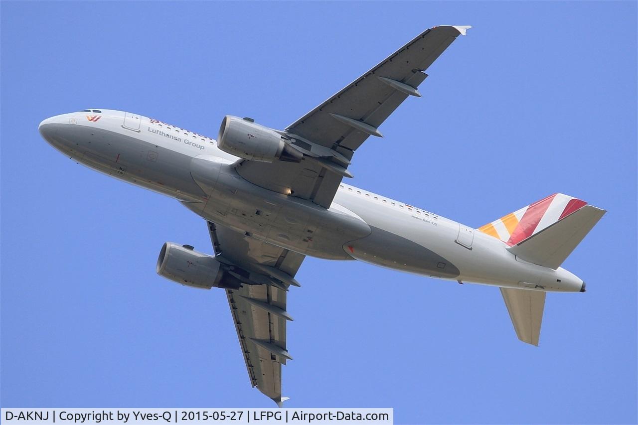 D-AKNJ, 2000 Airbus A319-112 C/N 1172, Airbus A319-112, Take off rwy 27L, Roissy Charles De Gaulle airport (LFPG-CDG)