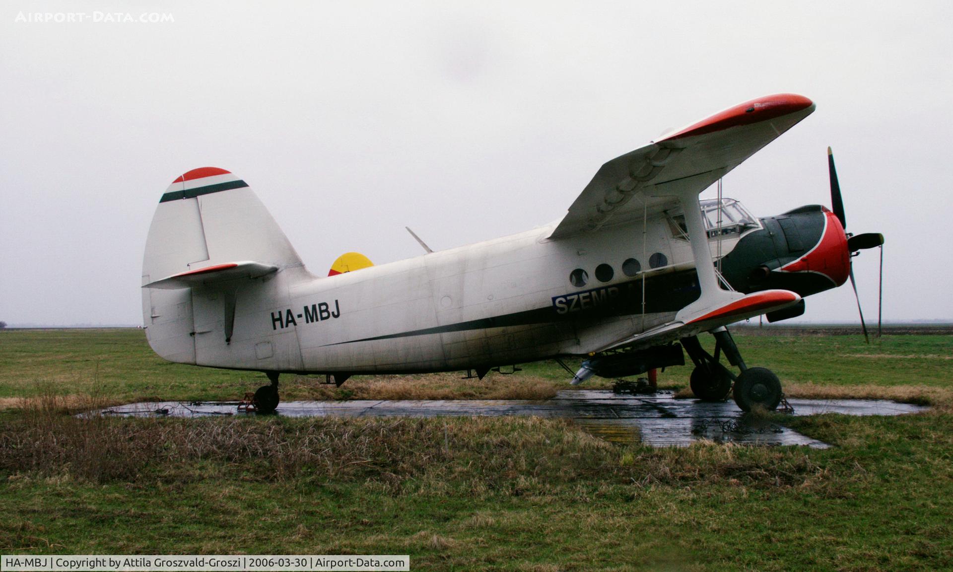 HA-MBJ, 1975 PZL-Mielec An-2R C/N 1G166-28, Nagyszénás agricultural airport, and take-off field, Hungary